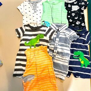 Carters Boys 12 months bodysuits (7 pieces) EUC